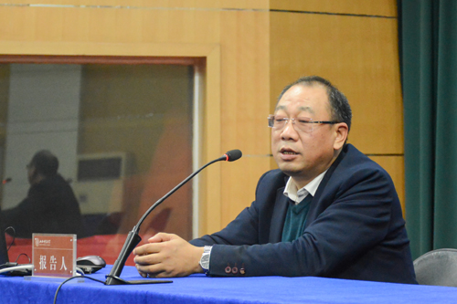 经管学院董孝伍博士作报告